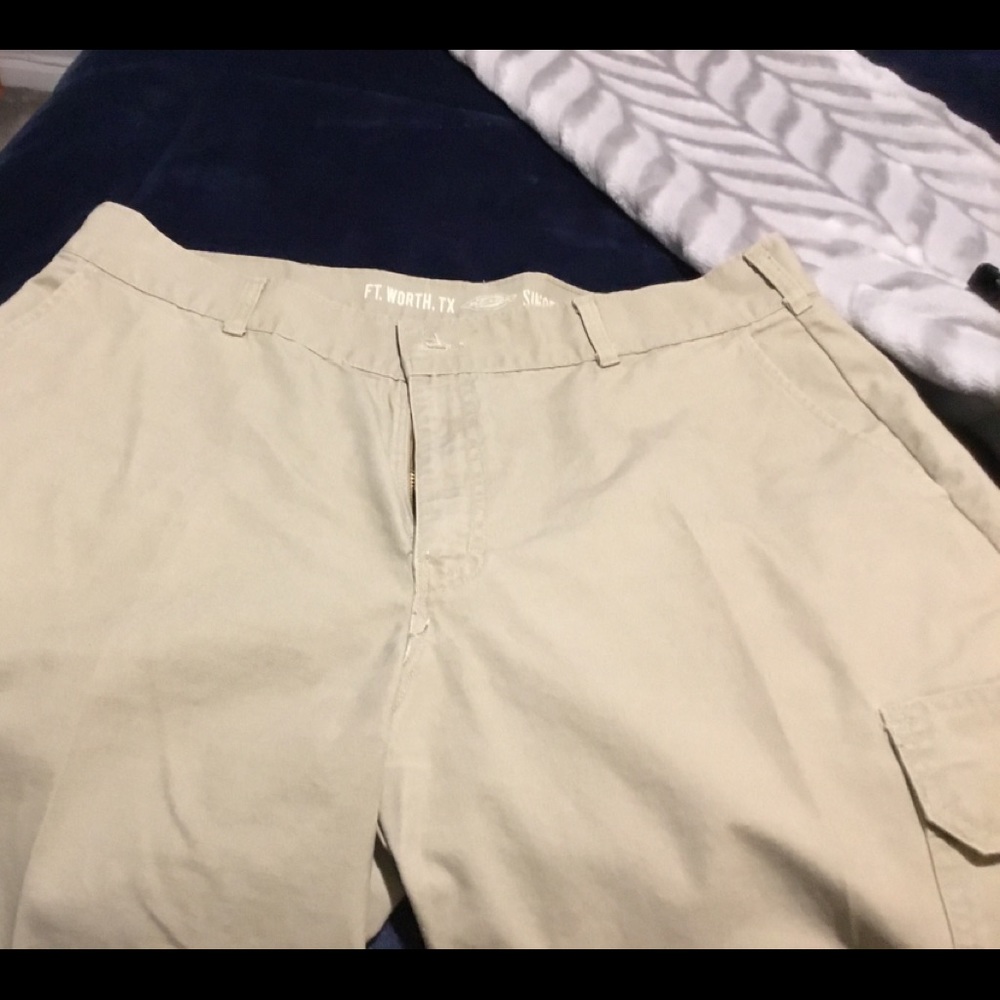 Men’s Khaki Cargo pants